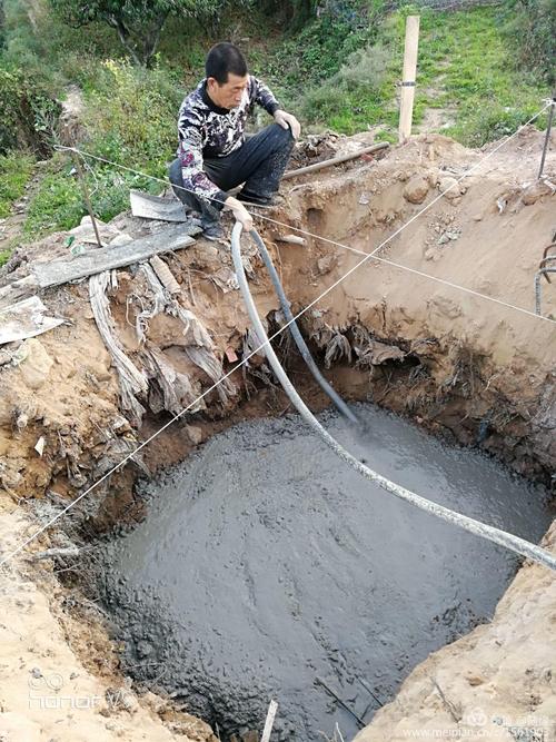 圣人涧镇寺坡村果桃收购大棚正式开工建设 助力产业升级